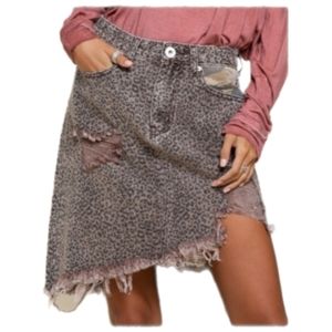POL Anthropologie Assymetrical Leopard Print Distressed Denim Skirt Boho Small